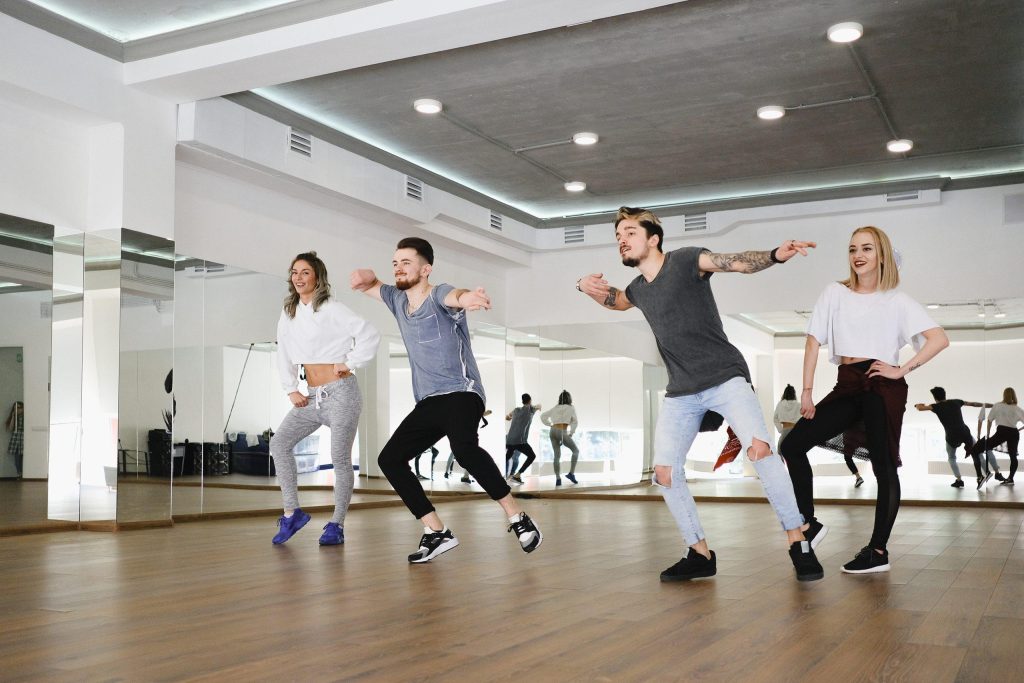 Clase dirigida full dance sportlife