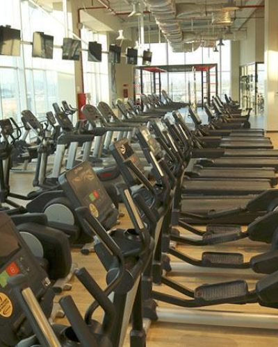 maquinas interior gimnasio